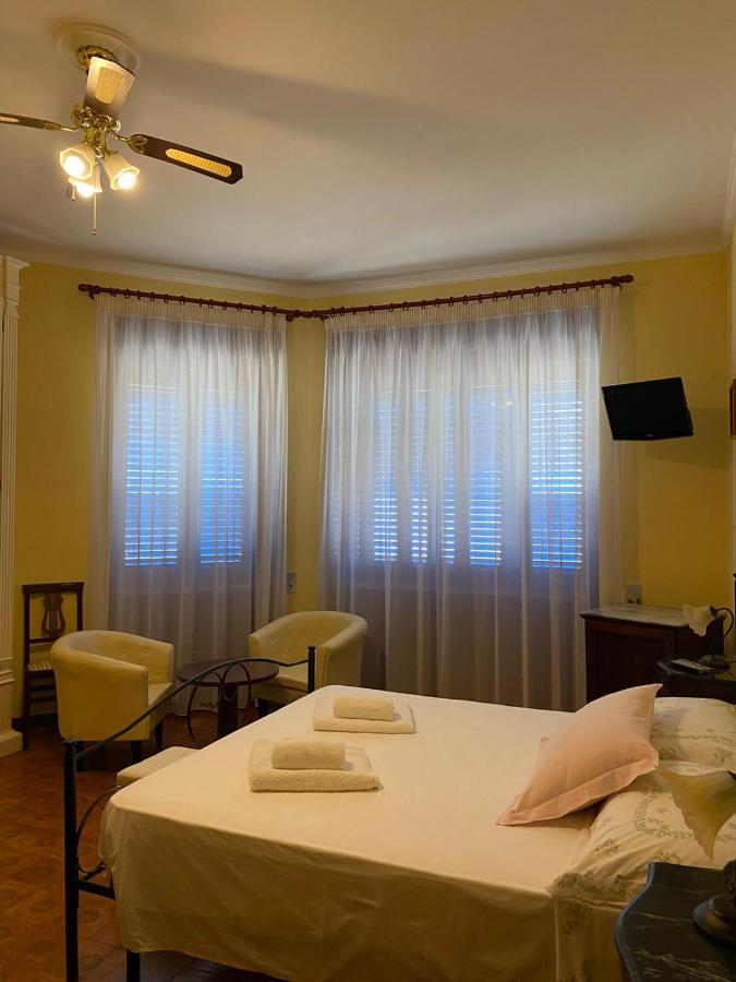 Belvedere4Colonne B&B Rooms & Suites Santa Maria al Bagno Exterior foto