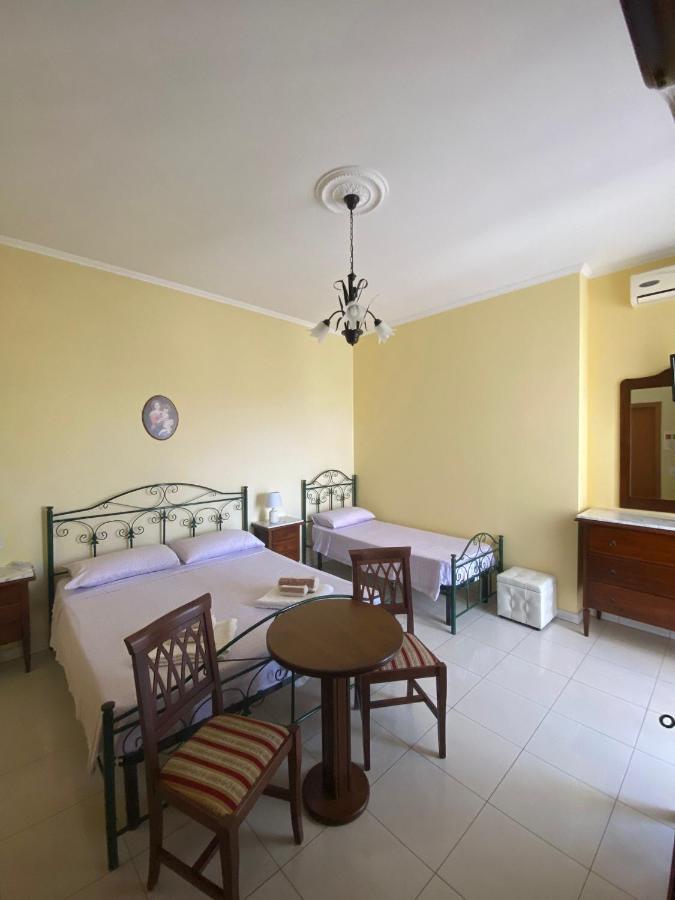 Belvedere4Colonne B&B Rooms & Suites Santa Maria al Bagno Exterior foto