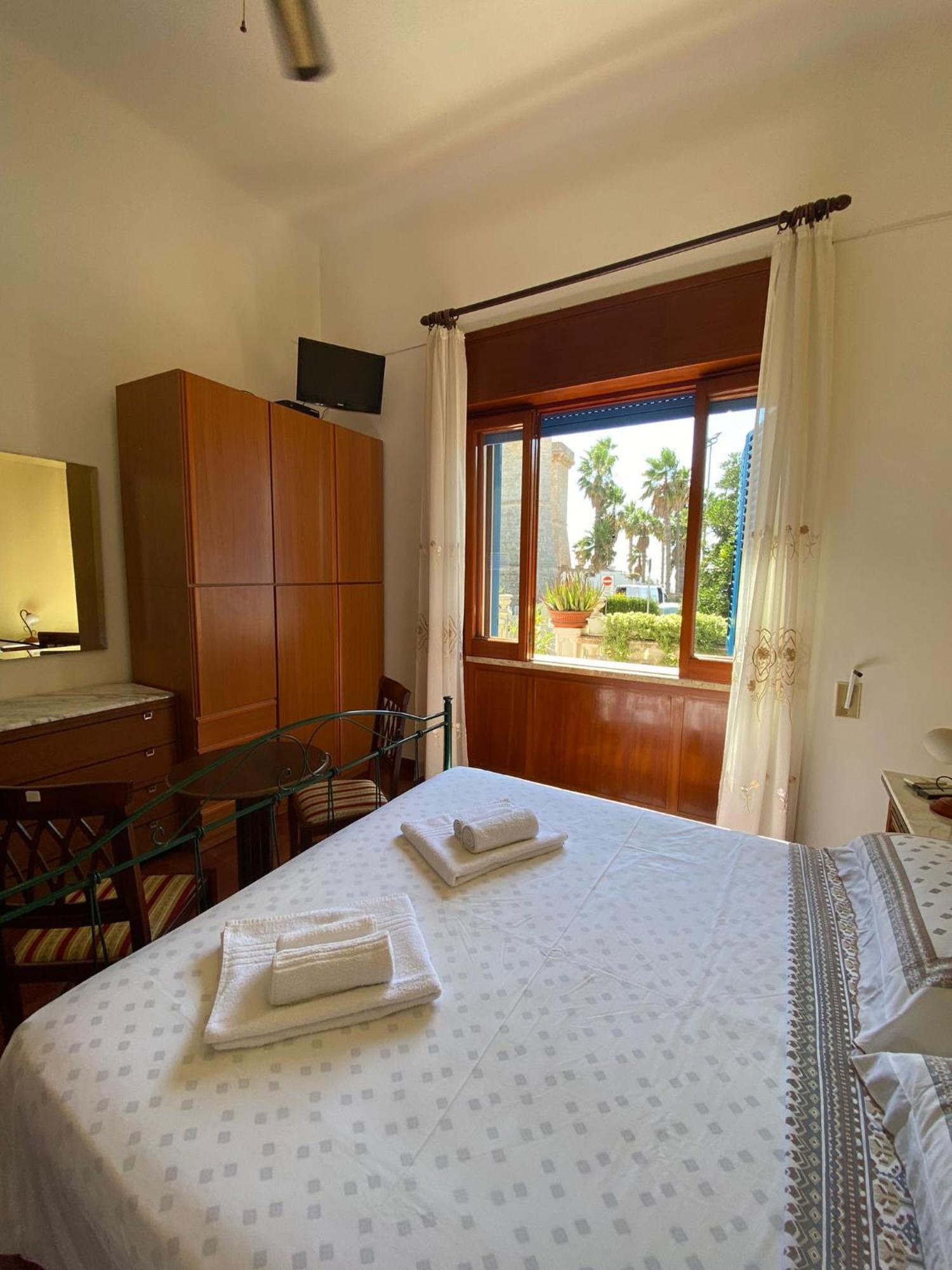 Belvedere4Colonne B&B Rooms & Suites Santa Maria al Bagno Exterior foto